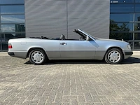 Mercedes-benz - 300 ce-24 cabriolet - afbeelding 12 van  23