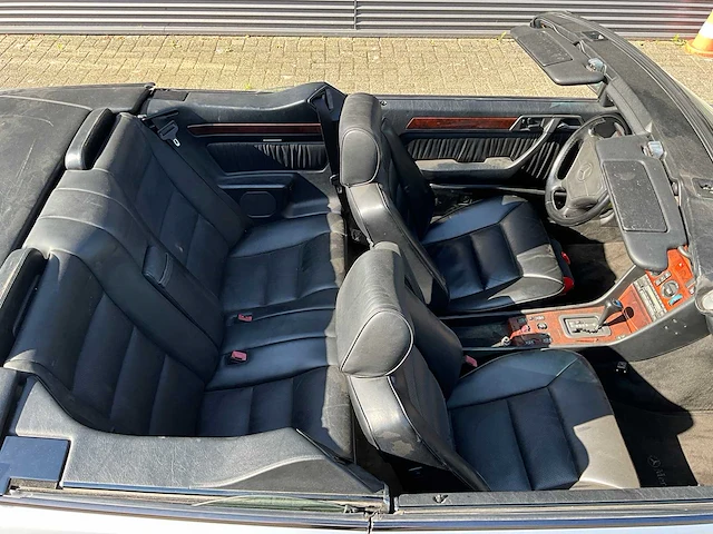 Mercedes-benz - 300 ce-24 cabriolet - afbeelding 22 van  23