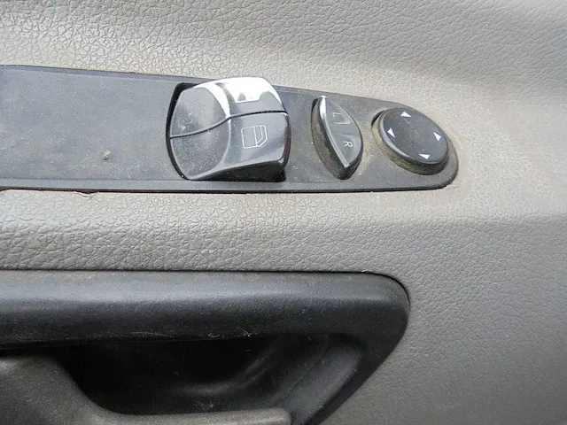 Mercedes-benz - 511 2.2 cdi 432 - 7-vdl-56 - afbeelding 2 van  15