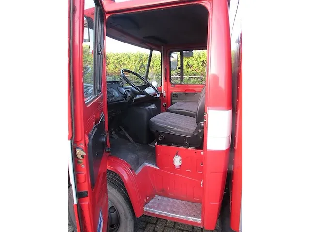 Mercedes-benz - 608 - brandweerwagen - afbeelding 2 van  15