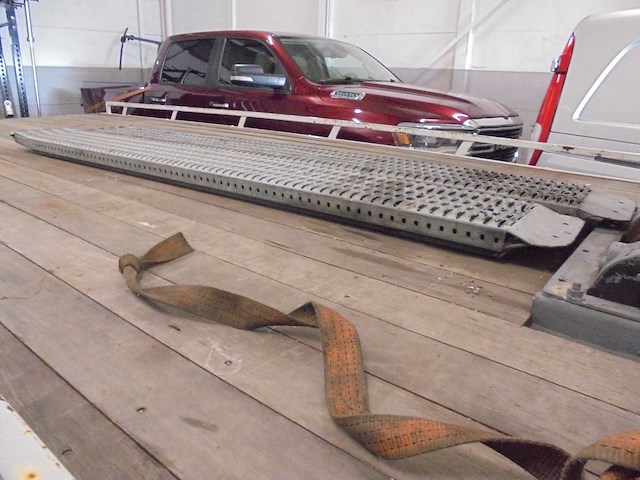 Mercedes-benz - 818 l +oprijbak - atego - bedrijfswagen - afbeelding 27 van  28