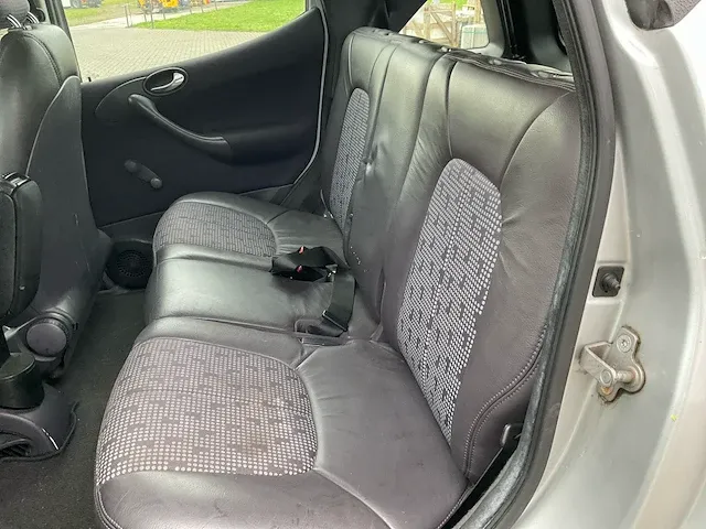 Mercedes-benz - a-klasse - 140 elegance - personenauto - afbeelding 6 van  25