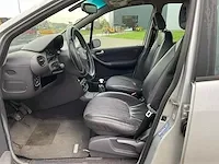 Mercedes-benz - a-klasse - 140 elegance - personenauto - afbeelding 8 van  25