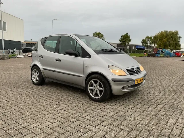 Mercedes-benz - a-klasse - 140 elegance - personenauto - afbeelding 19 van  25