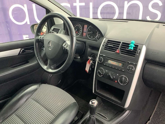 Mercedes-benz - a-klasse - 150 avantgarde - personenauto - afbeelding 15 van  16