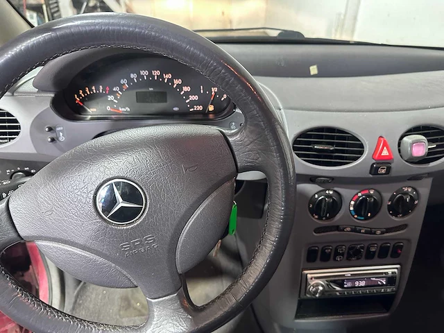 Mercedes-benz - a-klasse - 160 elegance - xl-hf-77 - afbeelding 2 van  22