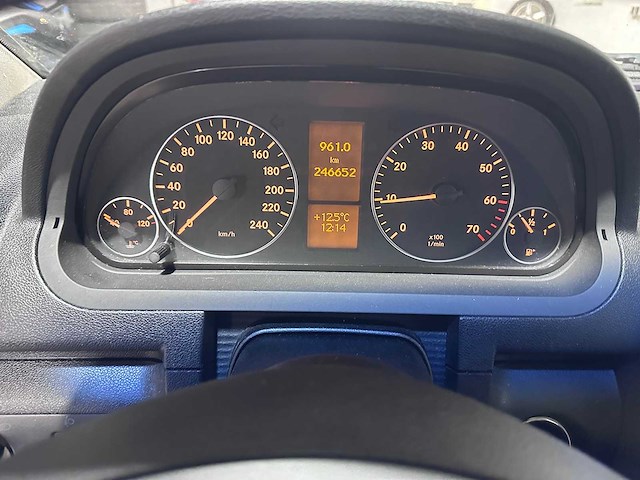 Mercedes-benz - a-klasse - 170 avantgarde - 16-rh-kn - afbeelding 2 van  20