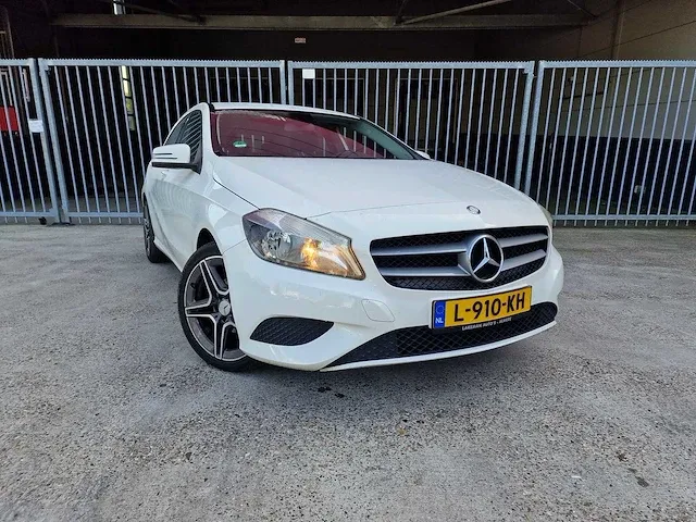 Mercedes-benz - a-klasse - 180 cdi - l-910-kh - 2014 - afbeelding 15 van  20