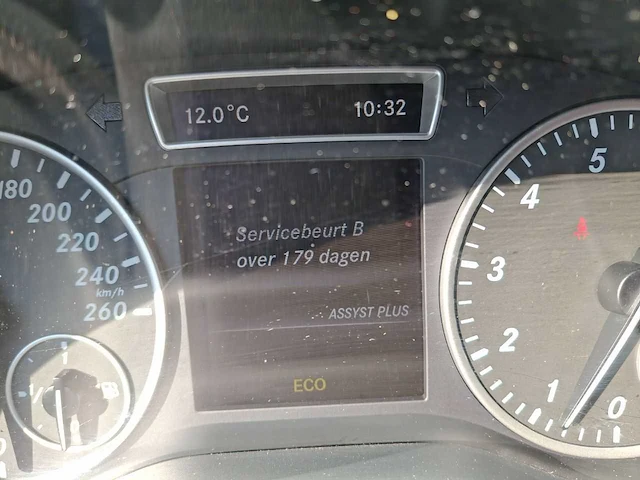 Mercedes-benz - a180 business solution - 2014 - 122pk - afbeelding 4 van  33