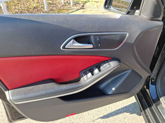 Mercedes-benz - a180 business solution - 2014 - 122pk - afbeelding 5 van  33