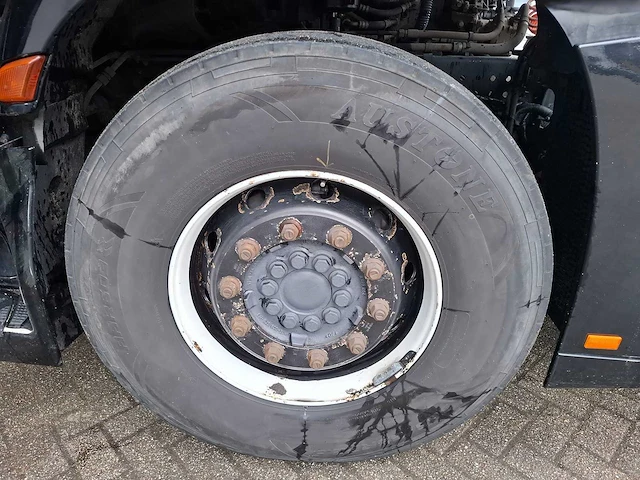 Mercedes-benz - actros - vrachtwagen - afbeelding 18 van  33