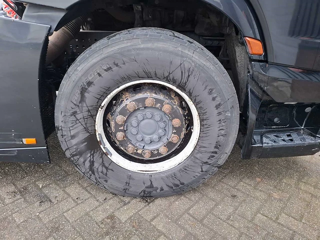 Mercedes-benz - actros - vrachtwagen - afbeelding 25 van  33
