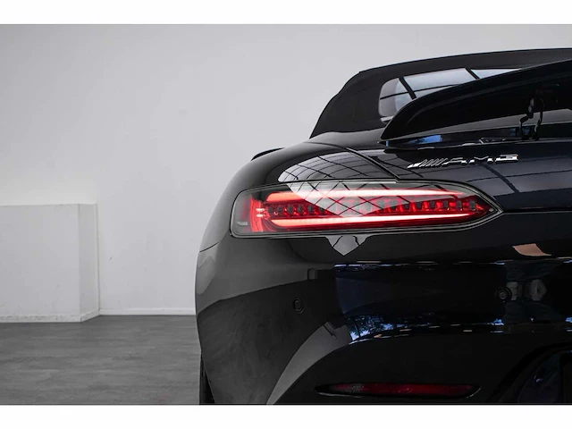 Mercedes-benz - amg gt - roadster - 2017 - afbeelding 2 van  38