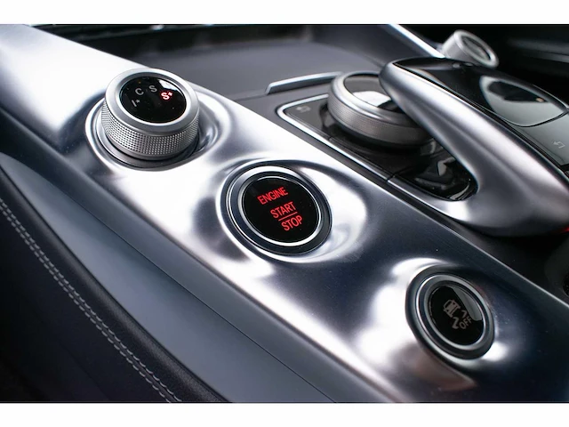 Mercedes-benz - amg gt - roadster - 2017 - afbeelding 22 van  38