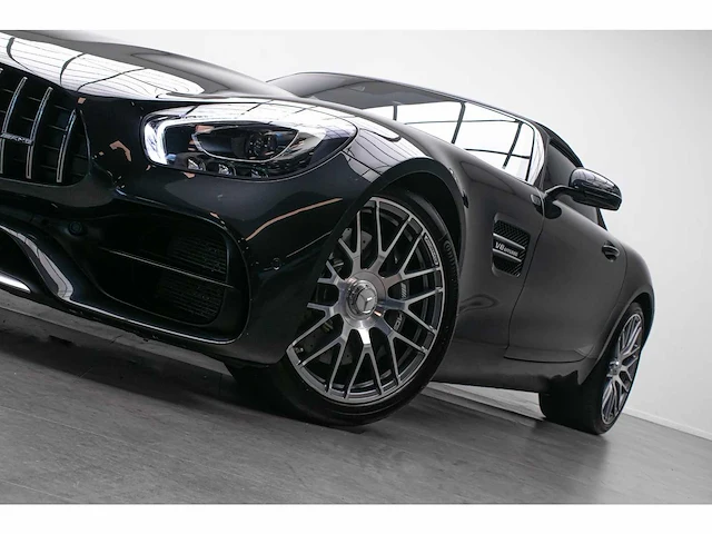 Mercedes-benz - amg gt - roadster - 2017 - afbeelding 33 van  38