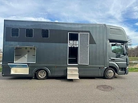 Mercedes-benz - atego - paardenvrachtwagen met living - opbouw zo goed als nieuw - 2014