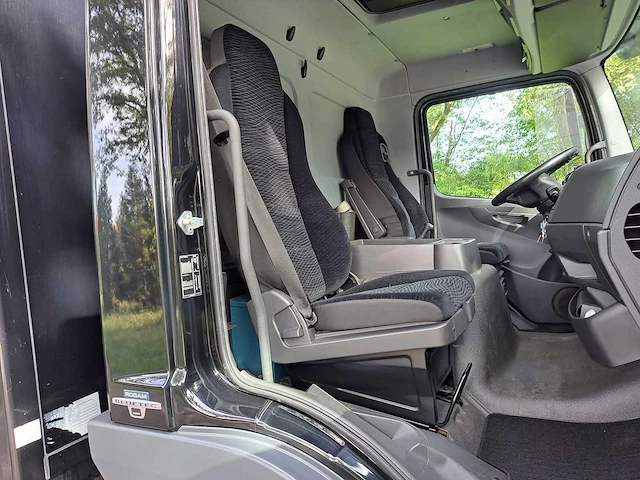 Mercedes-benz - atego - vrachtwagen - afbeelding 16 van  26