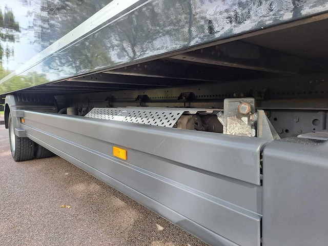 Mercedes-benz - atego - vrachtwagen - afbeelding 18 van  26