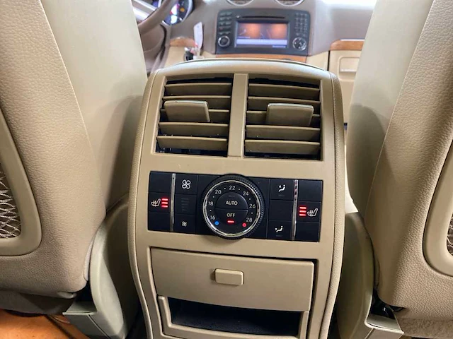 Mercedes-benz - automaat - 2009 - gl-klasse - 500 - personenauto - afbeelding 4 van  20