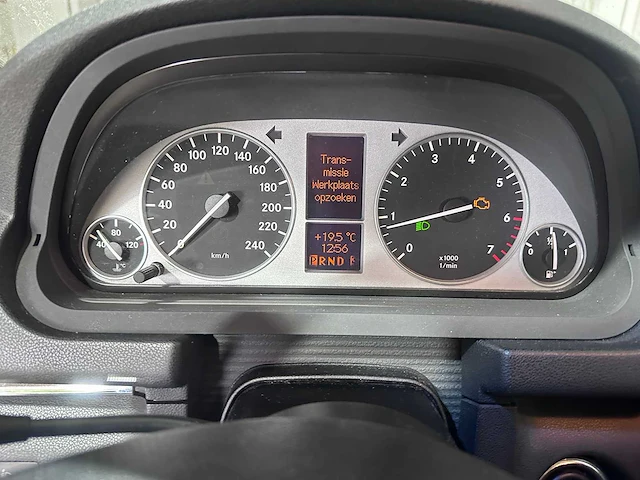 Mercedes-benz - b-klasse - 170 automaat- 05-sj-xz - afbeelding 2 van  19