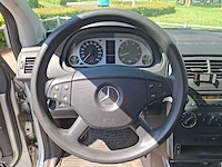 Mercedes-benz - b-klasse - 180 blueefficiency - 2010 - 116pk - afbeelding 3 van  31