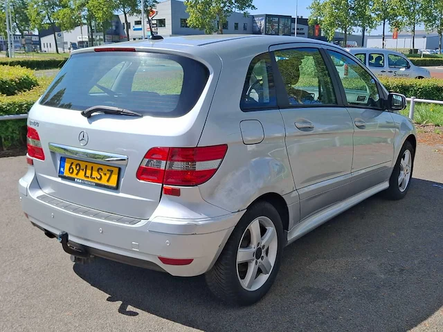 Mercedes-benz - b-klasse - 180 blueefficiency - 2010 - 116pk - afbeelding 26 van  31