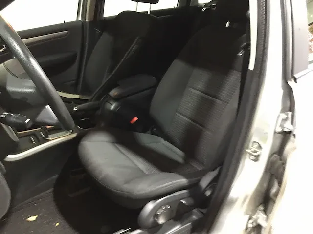 Mercedes-benz - b180 automaat - h-032-sb - afbeelding 12 van  15
