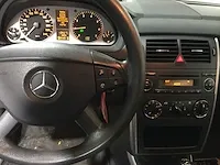 Mercedes-benz - b180 automaat - h-032-sb - afbeelding 6 van  15