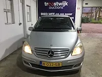 Mercedes-benz - b180 automaat - h-032-sb - afbeelding 18 van  19