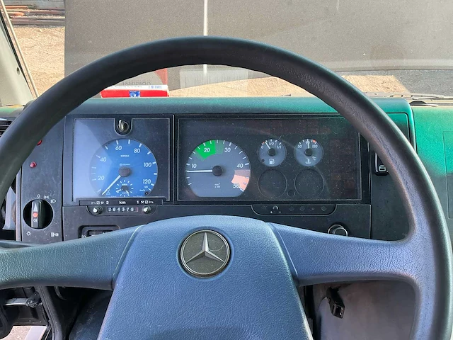 Mercedes-benz - bedrijfswagen - afbeelding 13 van  20