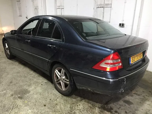 Mercedes-benz - c-klasse - 180 elegance - 83-tx-xf - afbeelding 19 van  24