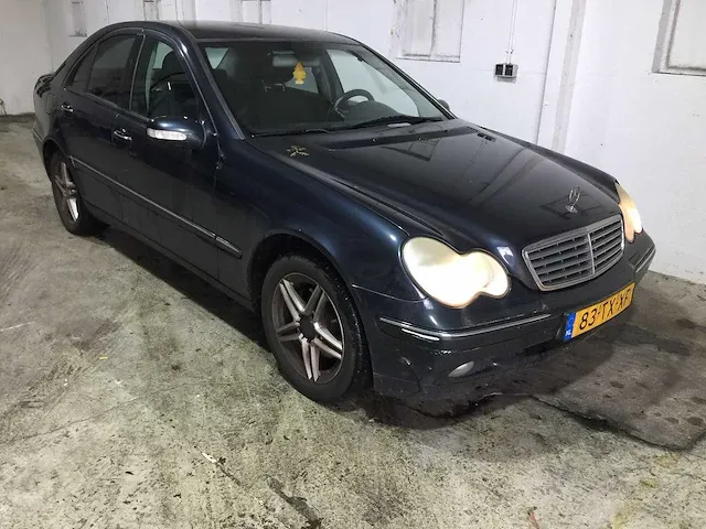 Mercedes-benz - c-klasse - 180 elegance - 83-tx-xf - afbeelding 22 van  24