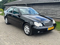 Mercedes-benz - c-klasse - 200 cdi classic - car - 2004 - afbeelding 6 van  25