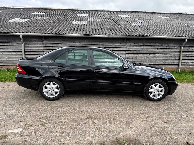 Mercedes-benz - c-klasse - 200 cdi classic - car - 2004 - afbeelding 8 van  25