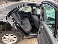 Mercedes-benz - c-klasse - 200 cdi classic - car - 2004 - afbeelding 10 van  25