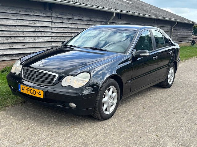 Mercedes-benz - c-klasse - 200 cdi classic - car - 2004 - afbeelding 1 van  25