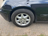 Mercedes-benz - c-klasse - 200 cdi classic - car - 2004 - afbeelding 16 van  25