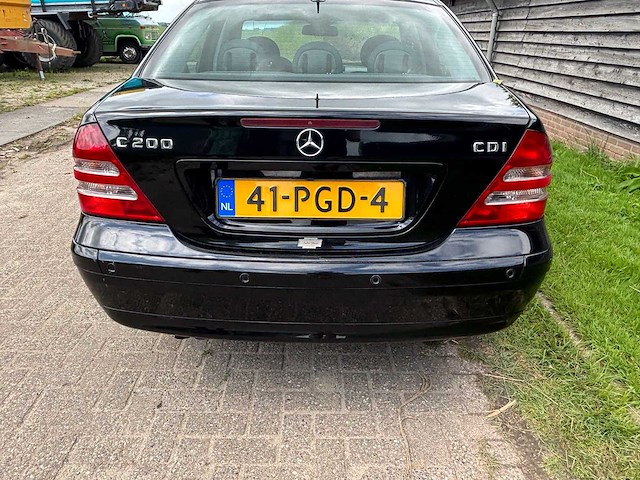 Mercedes-benz - c-klasse - 200 cdi classic - car - 2004 - afbeelding 21 van  25
