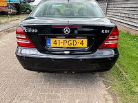 Mercedes-benz - c-klasse - 200 cdi classic - car - 2004 - afbeelding 21 van  25