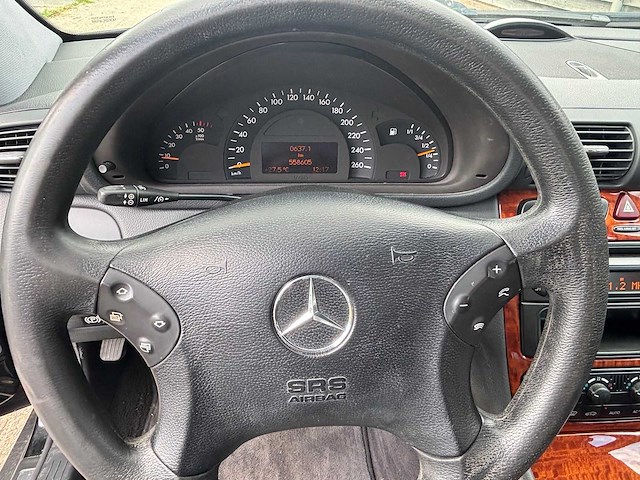 Mercedes-benz - c-klasse - 200 cdi classic - car - 2004 - afbeelding 24 van  25