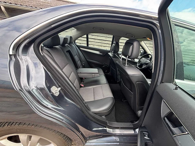 Mercedes-benz - c-klasse - 220 cdi avantgarde - car - 2007 - afbeelding 9 van  23