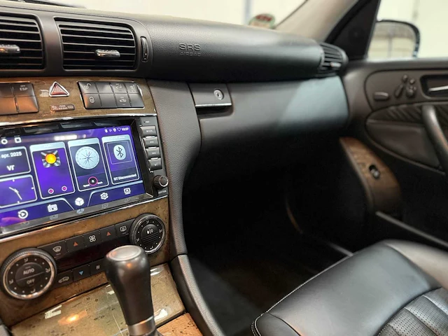 Mercedes-benz - c-klasse - combi - 55 amg - personenauto - 2005 - afbeelding 8 van  38
