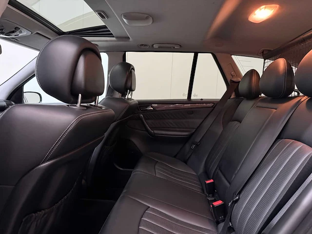 Mercedes-benz - c-klasse - combi - 55 amg - personenauto - 2005 - afbeelding 15 van  38