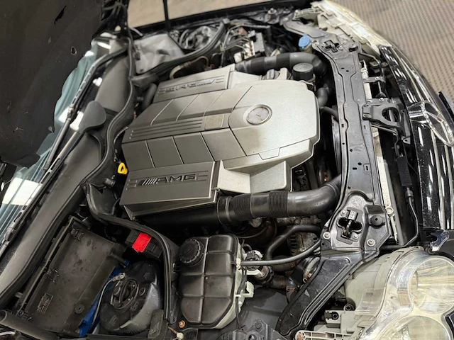 Mercedes-benz - c-klasse - combi - 55 amg - personenauto - 2005 - afbeelding 20 van  38