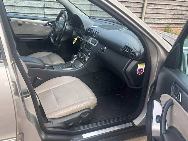 Mercedes-benz - c-klasse combi - 200 cdi avantgarde - car - 2008 - afbeelding 8 van  21