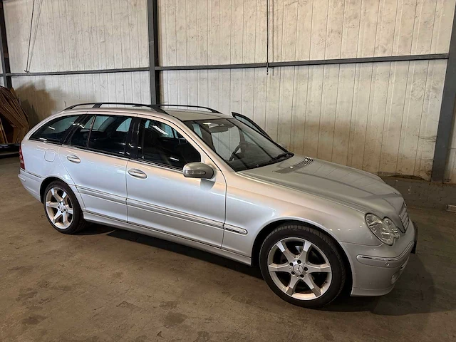 Mercedes-benz - c-klasse combi - 200 cdi avantgarde bouwjaar: 2007 - 63-xr-bt - afbeelding 15 van  20