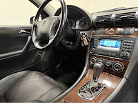 Mercedes-benz - c-klasse combi - personenauto - 2004 - afbeelding 2 van  28