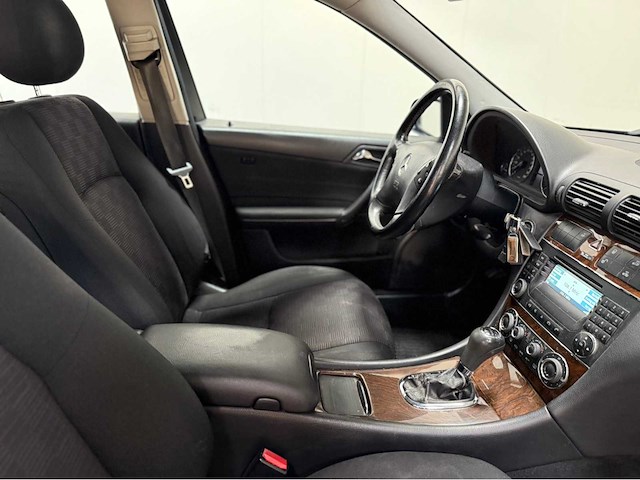 Mercedes-benz - c-klasse combi - personenauto - 2004 - afbeelding 5 van  28