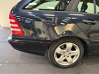Mercedes-benz - c-klasse combi - personenauto - 2004 - afbeelding 21 van  28