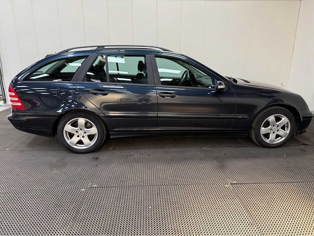 Mercedes-benz - c-klasse combi - personenauto - 2004 - afbeelding 24 van  28